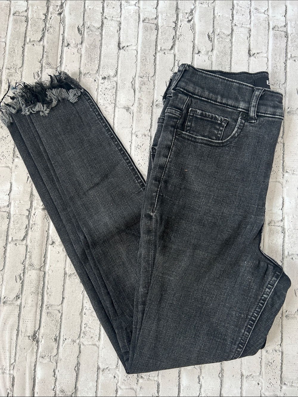 Express Women's Charcoal Frayed-Hem Skinny Jeans
